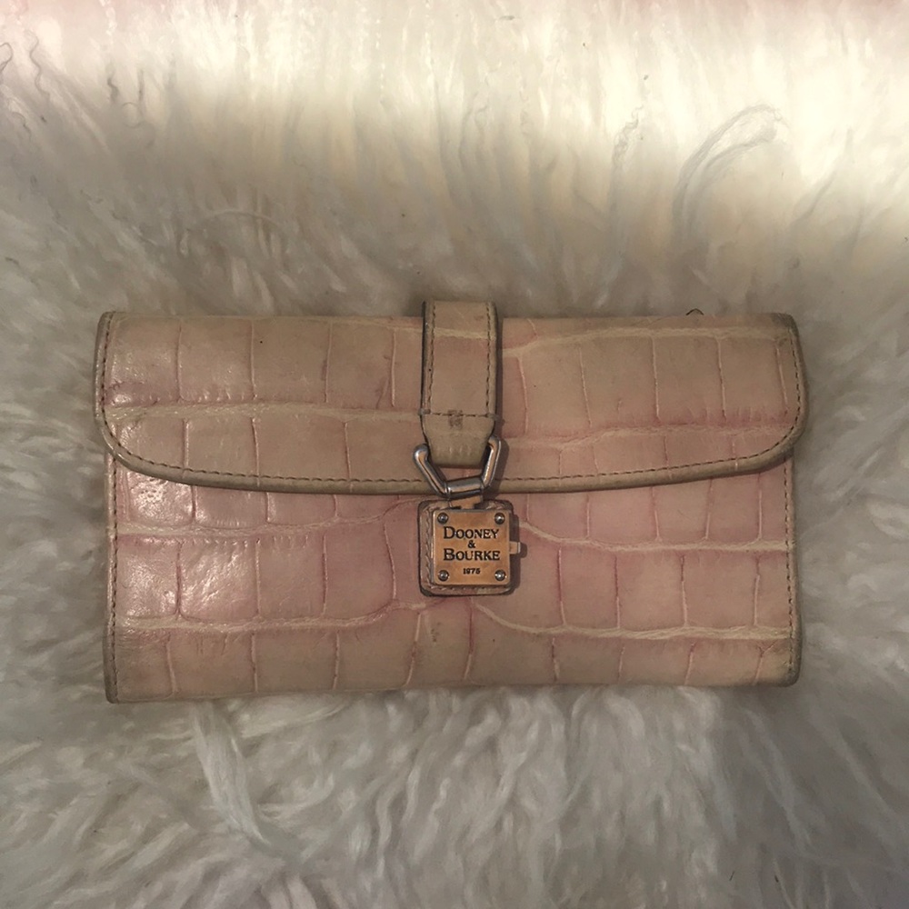 COPY - Dooney & Burke oil leather wallet